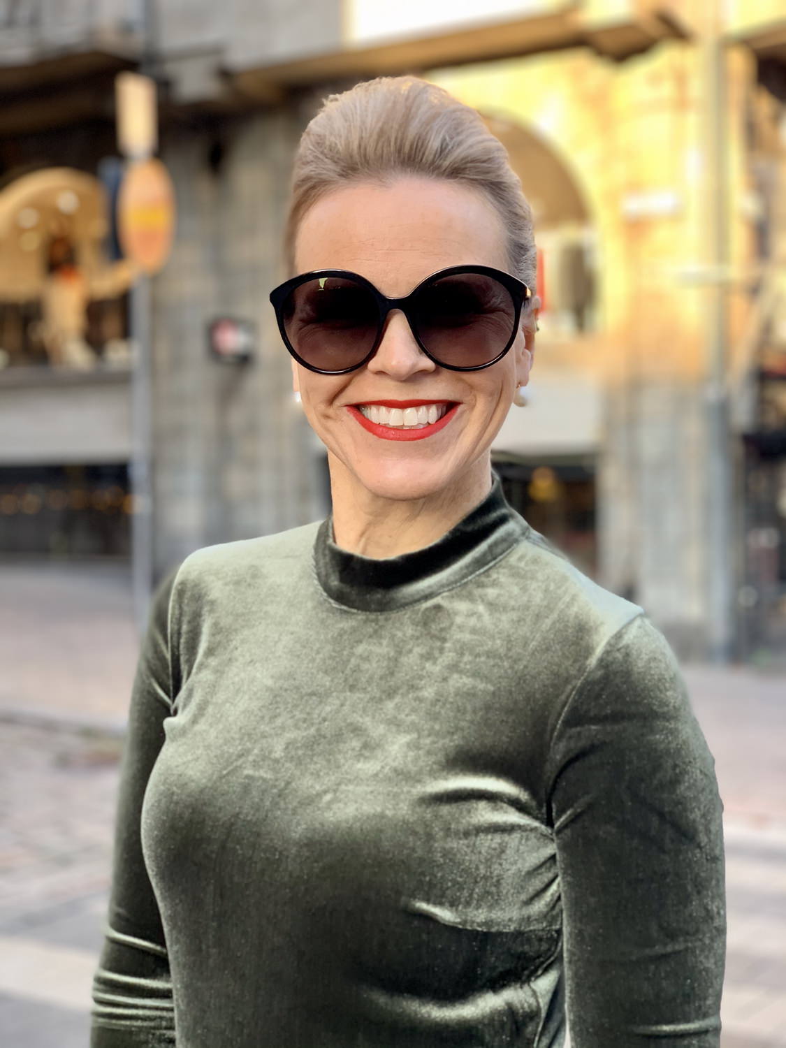 7 asuvinkkiä tulevan talven juhliin: Velurimekot 7 asuvinkkiä tulevan talven juhliin: Velurimekot