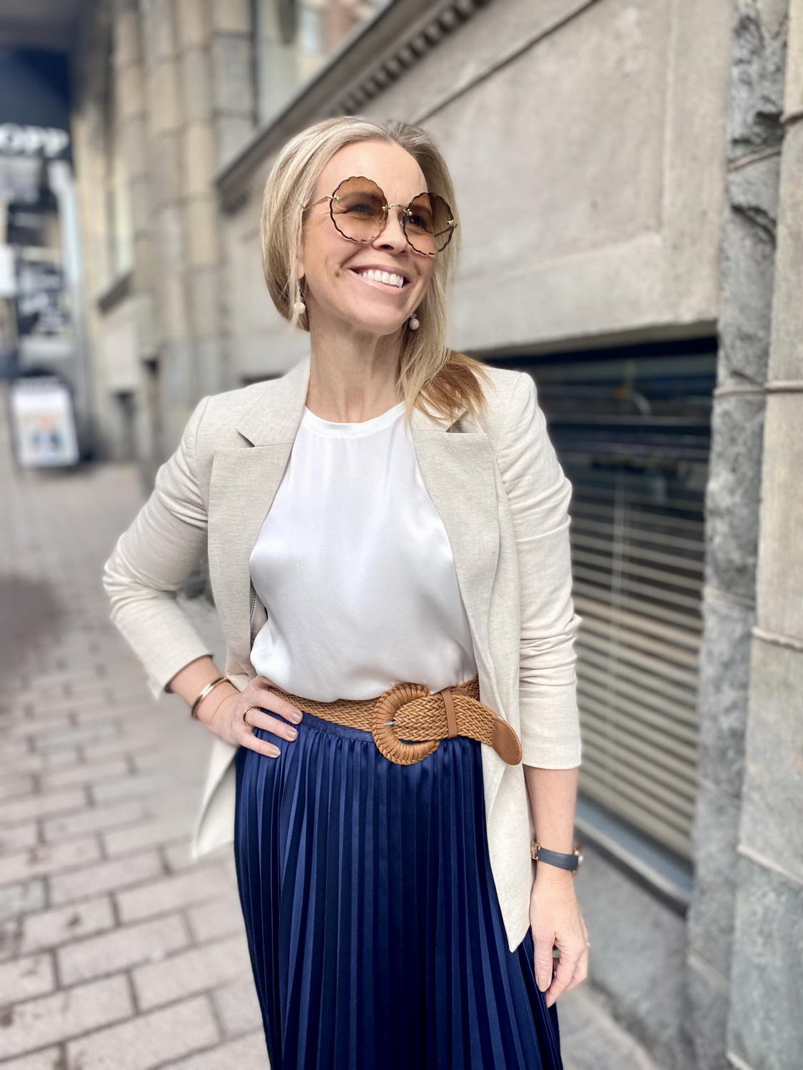 Tummansininen vekkari 2/3