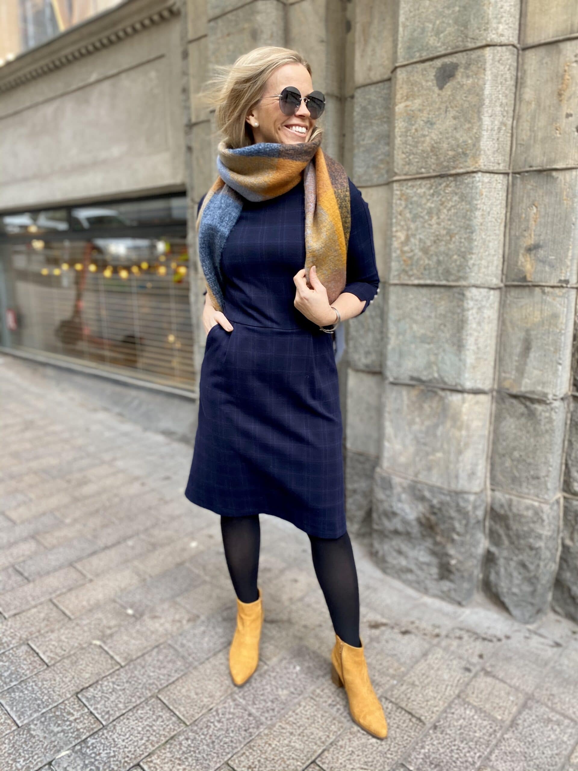 Ruudullinen mekko
