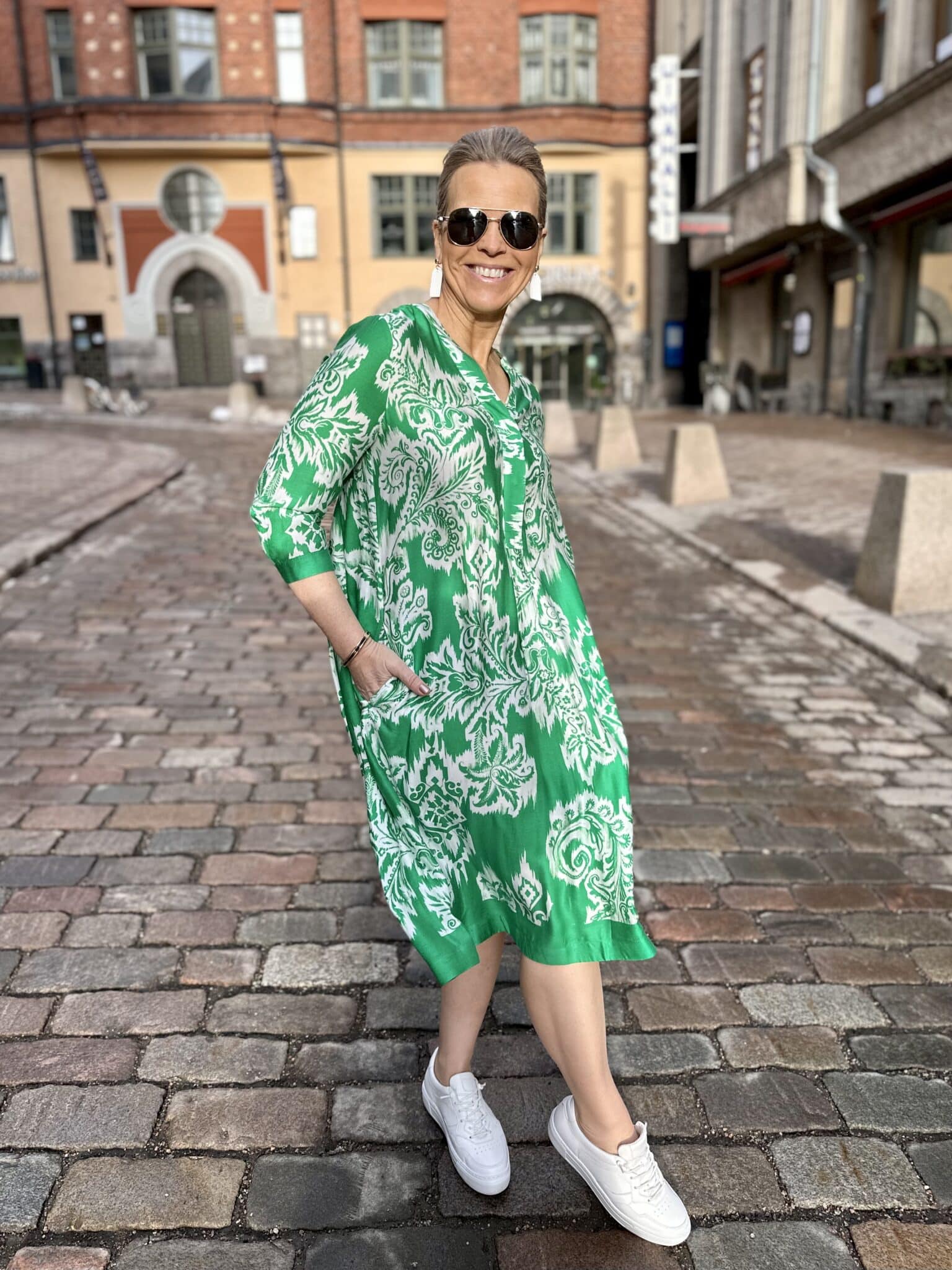 Upea kuosoinen Luna mekko