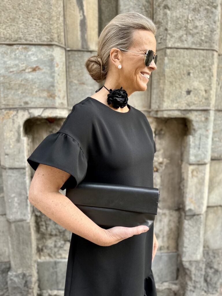 DW Cecilia fyrrymekko; musta - Image 7