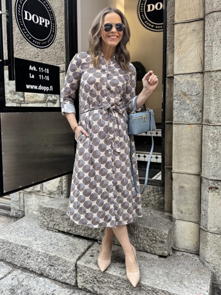 Aura paitamekko