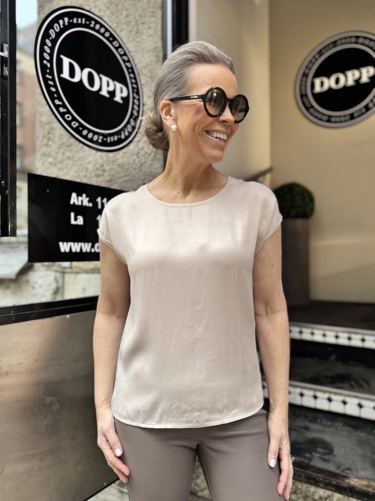 Saara toppi; beige - Image 3