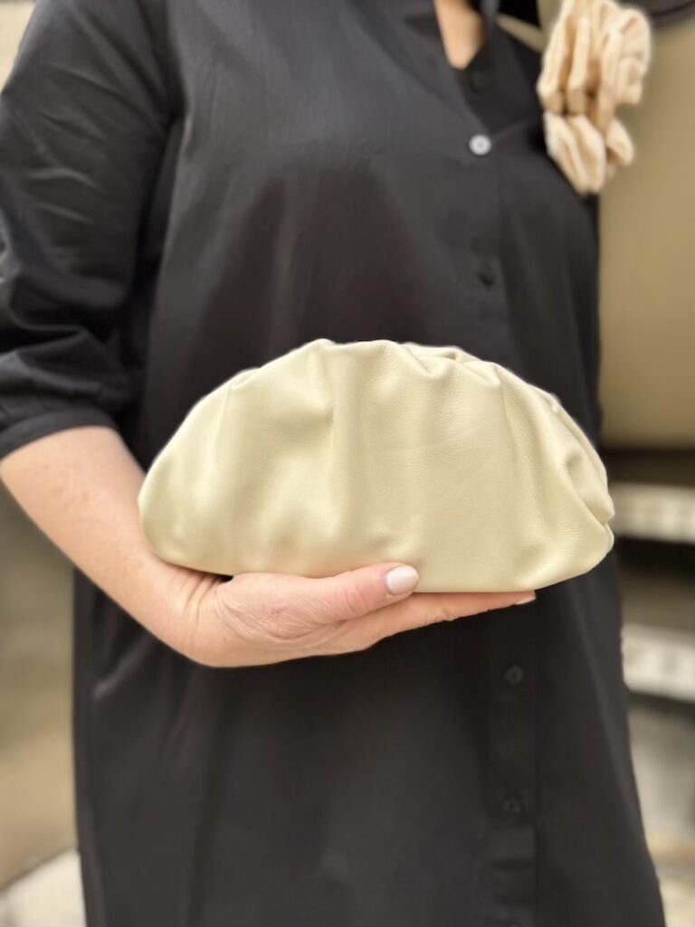 Clutch; luonnonvaalea - Image 2