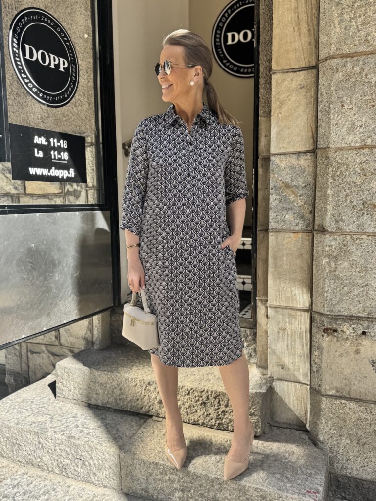 Bonnie paitamekko; sininen viuhkakuvio - Image 4