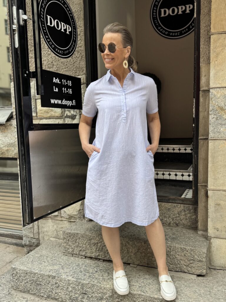 Keira paitamekko; vaaleansininen