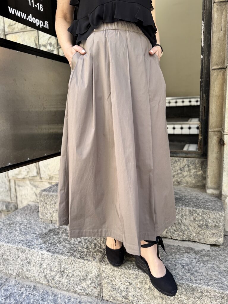 Kadina midihame; walnut