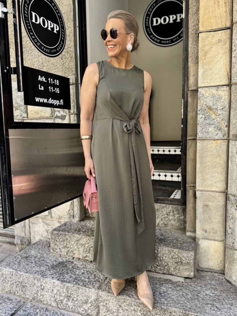 Kinley midimekko; dusty olive