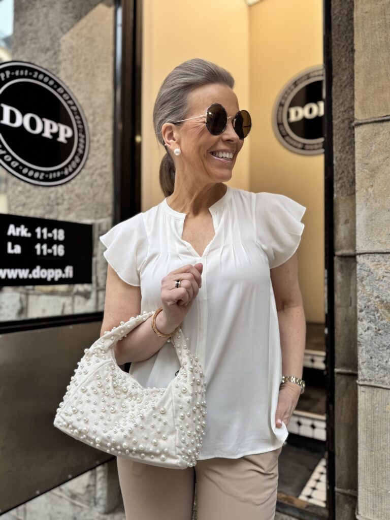 Day Pearl Linen Baguette - Image 3