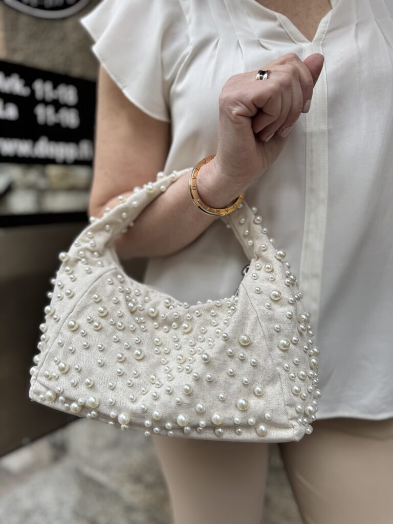Day Pearl Linen Baguette