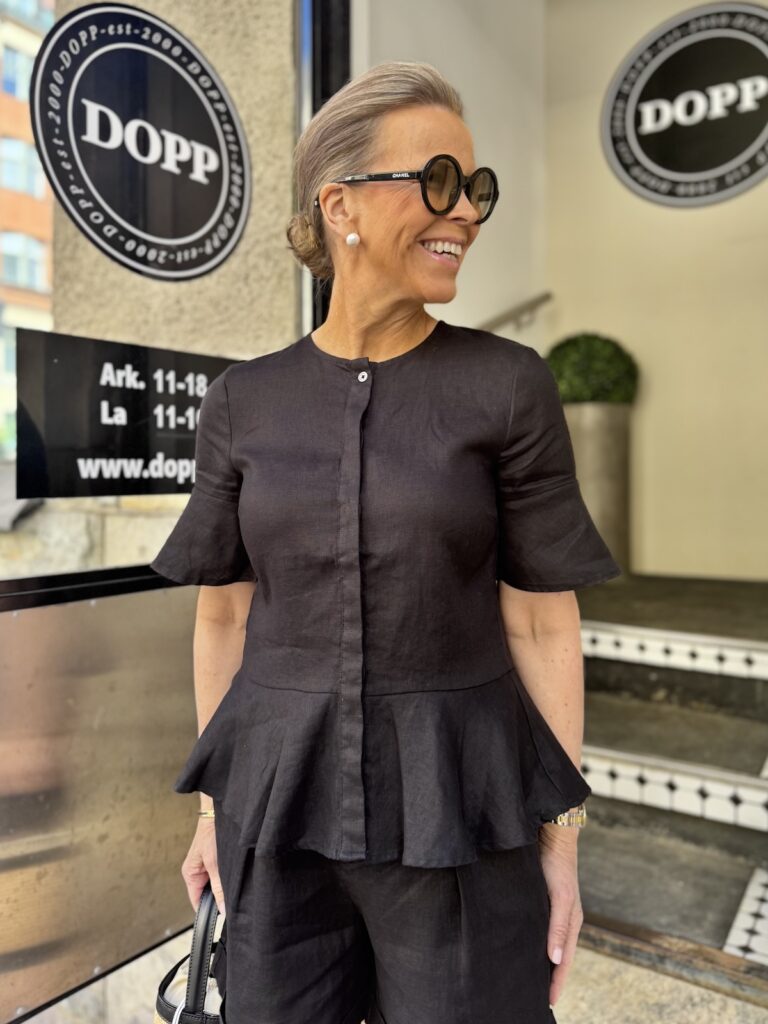 Rigitta peplum pellava/viskoosi paita ; musta - Image 2