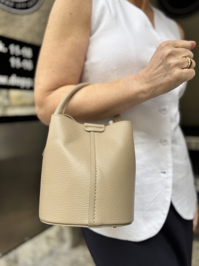 Rosalia pieni nahkalaukku; beige