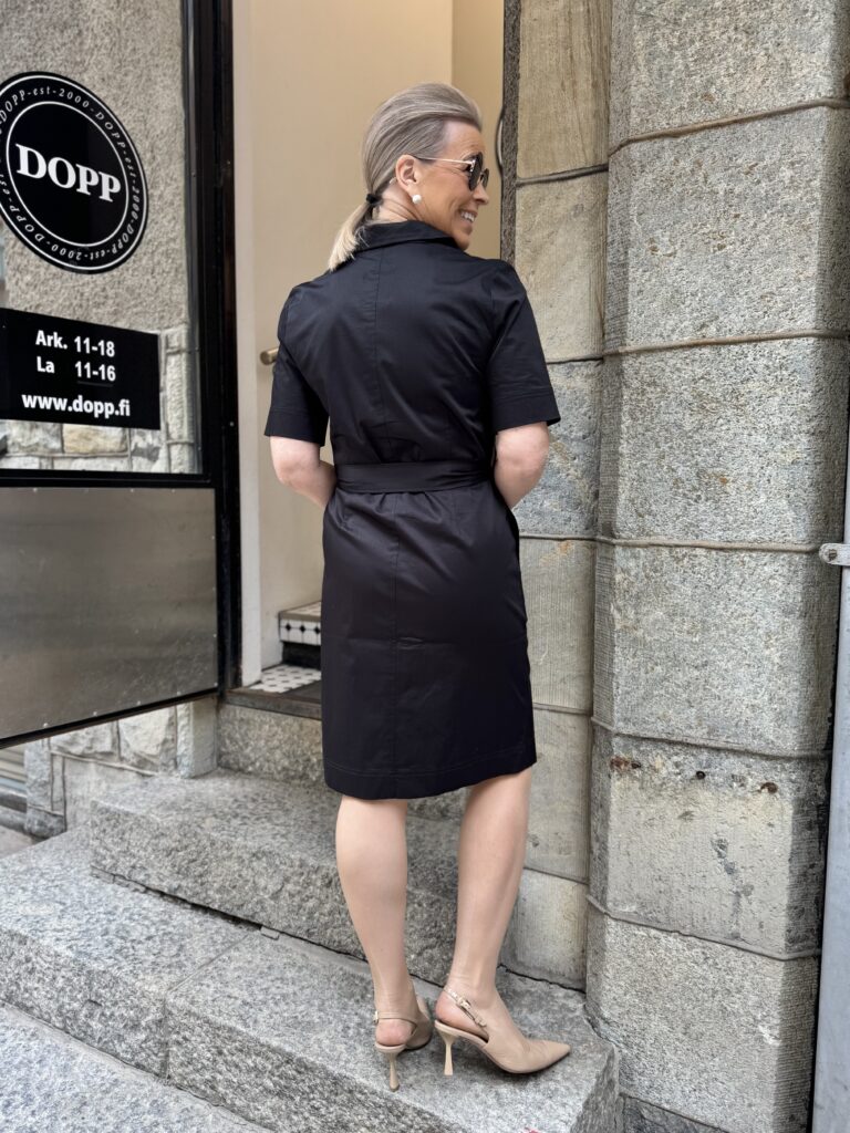 Razia takkimekko; musta - Image 7