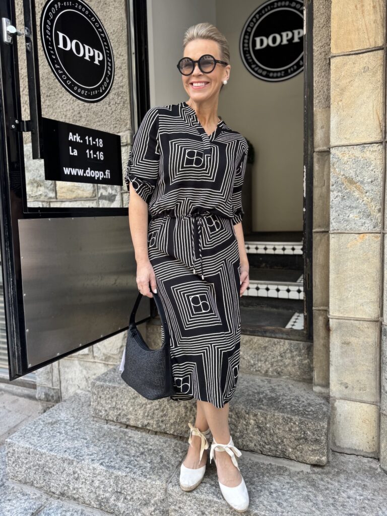 Zaya printtimekko; beige/musta
