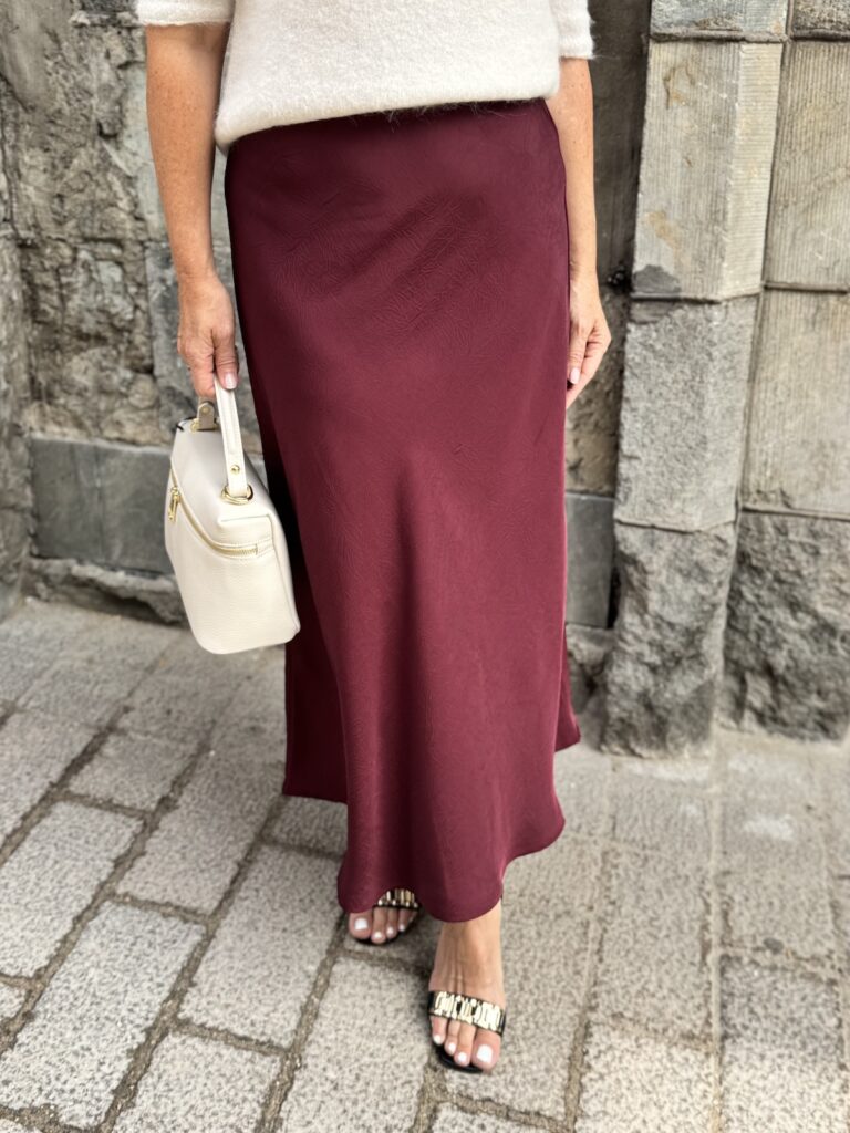 Laurina midihame; viininpunainen - Image 2