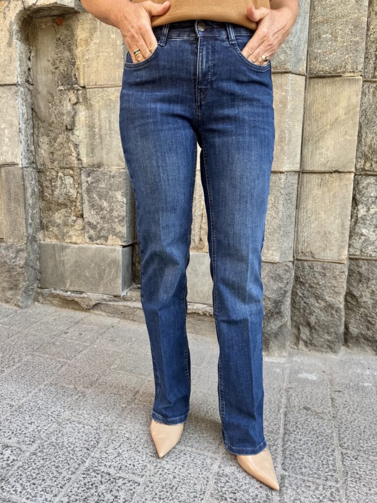 Laura bootcut farkut 30" ja 32"; trendy vintage D638