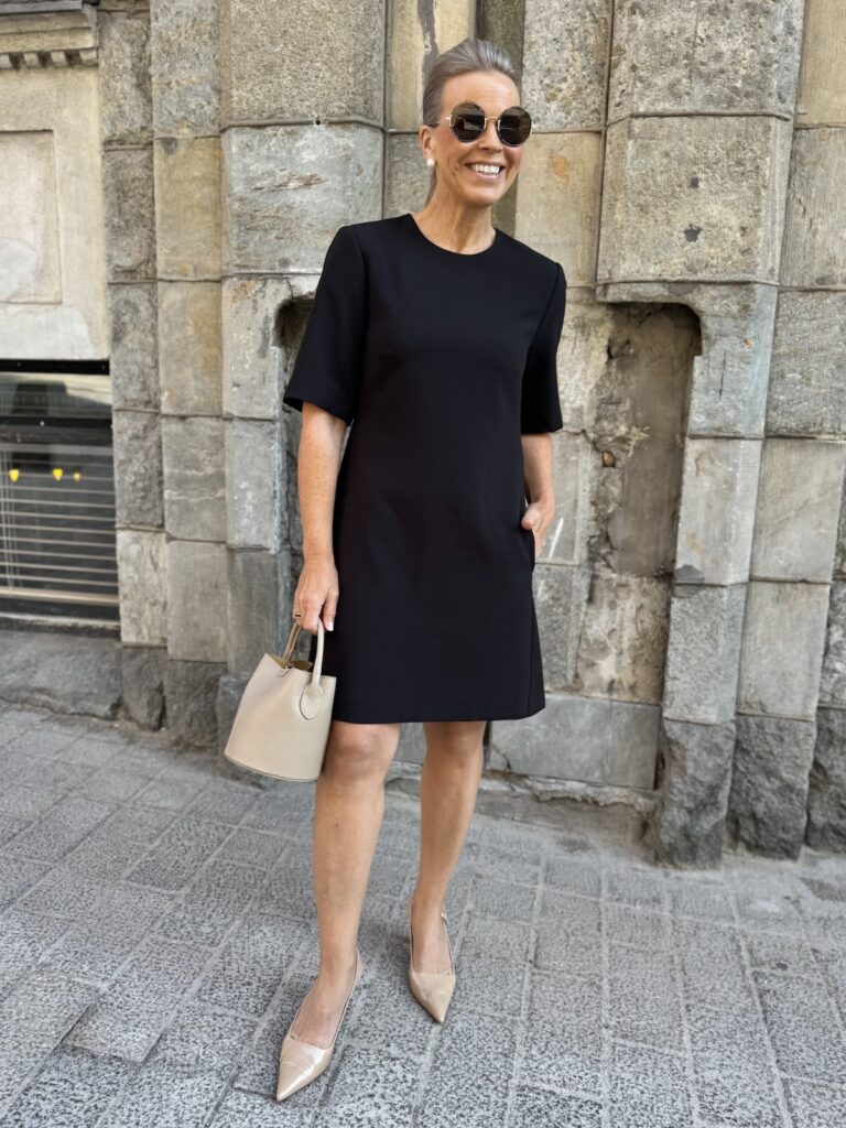 Bryelle mekko; musta - Image 3