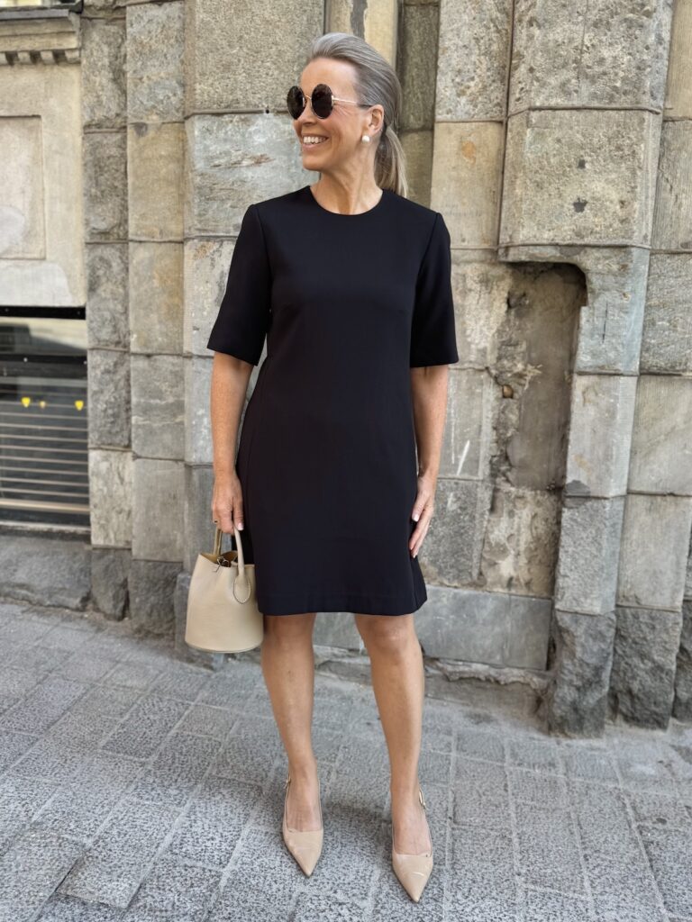 Bryelle mekko; musta - Image 2