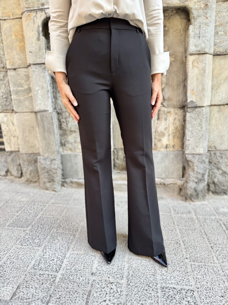 Bryelle bootcut housut; musta - Image 3