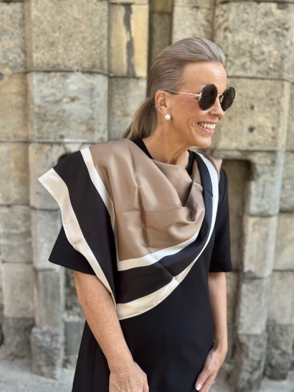 Namira huivi; tobacco brown