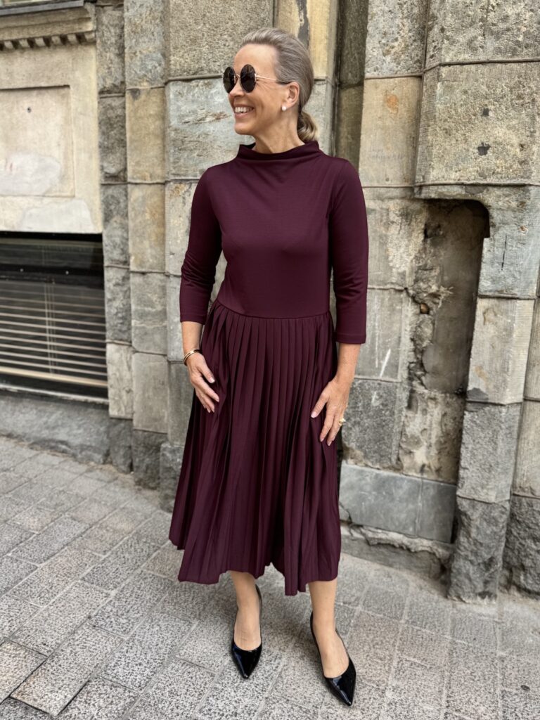 Salome vekkihelmainen mekko; luumunpunainen - Image 2