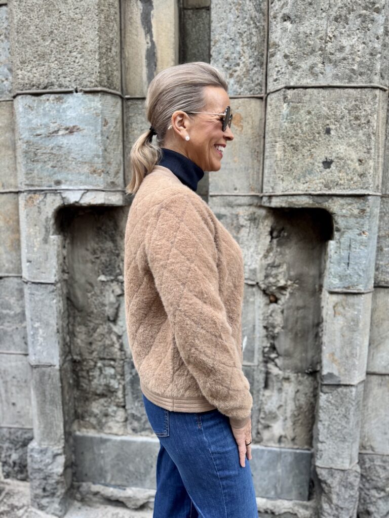Carmen pörröjakku; kameli - Image 4