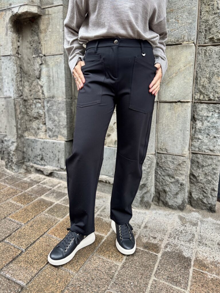 Baggy smart housut; musta - Image 2