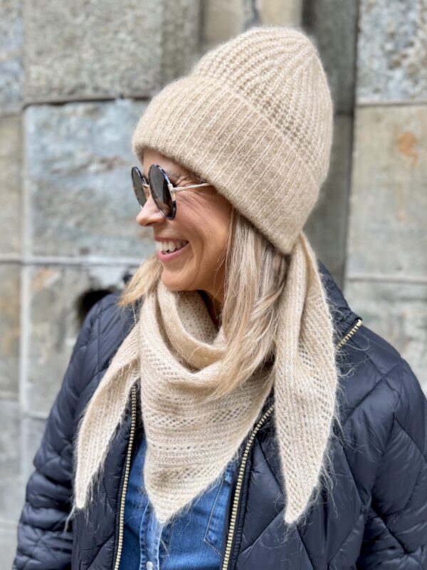 Sanja pipo; beige