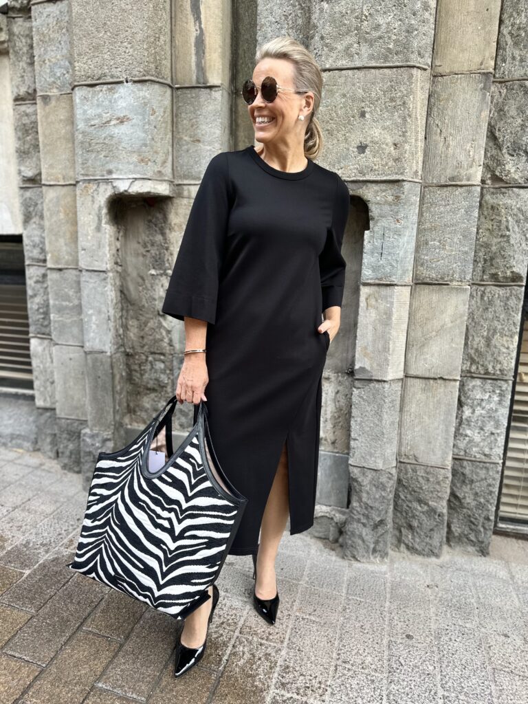 Joy Rubina midimekko; musta jersey - Image 7