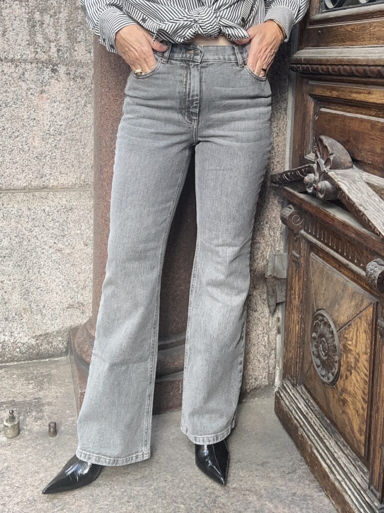 Nanas bootcut farkut; harmaa pesu