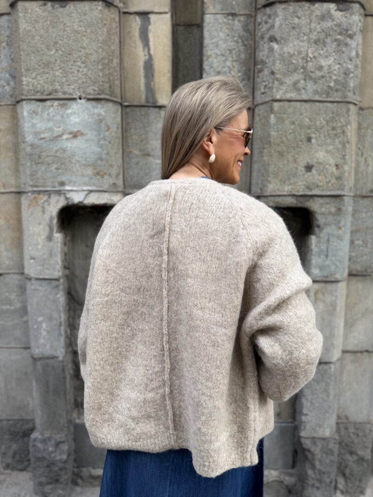 Zali neuletakki; meleerattu beige - Image 5