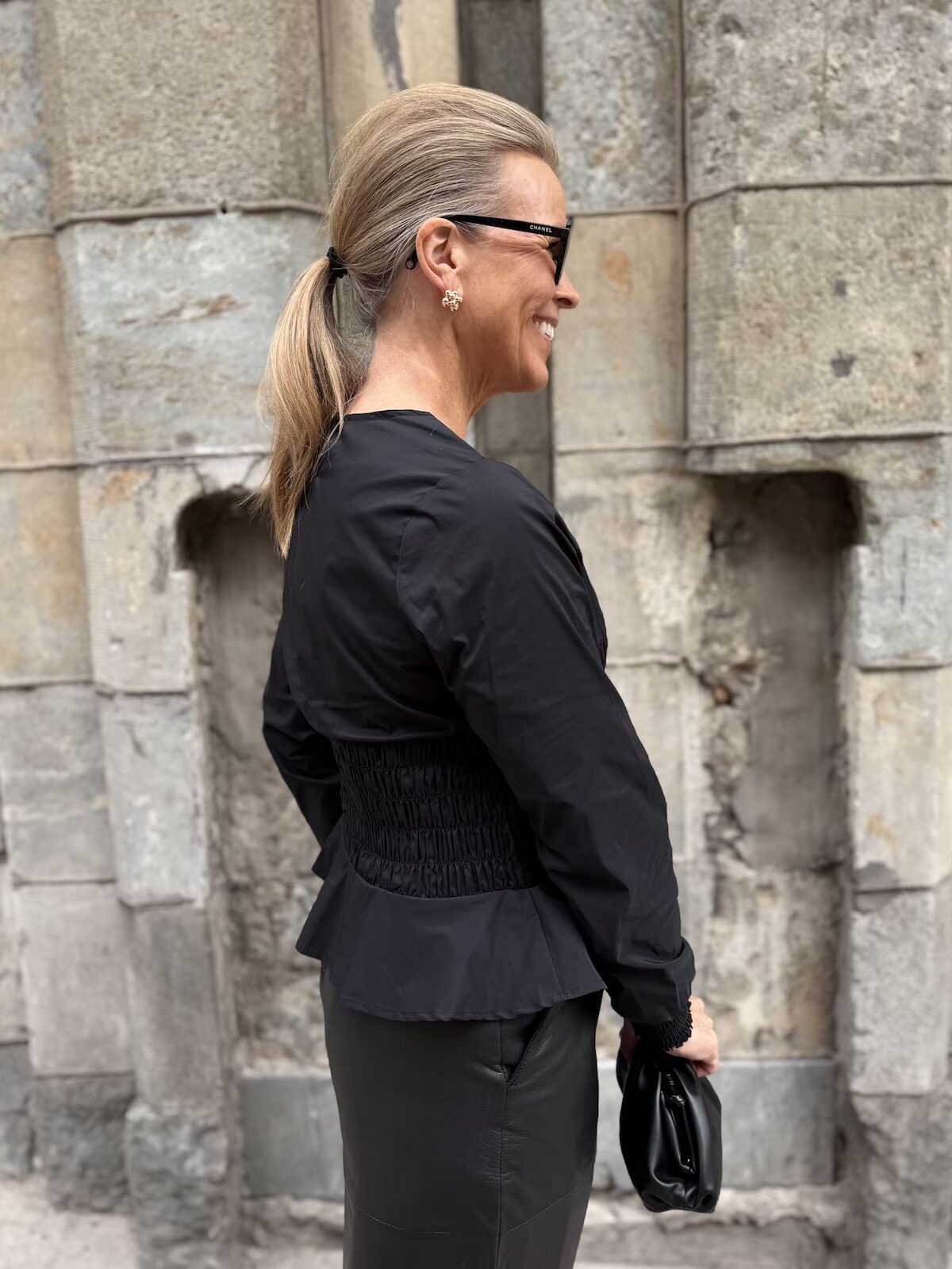 Ajda Antoinett paita; musta - Image 4