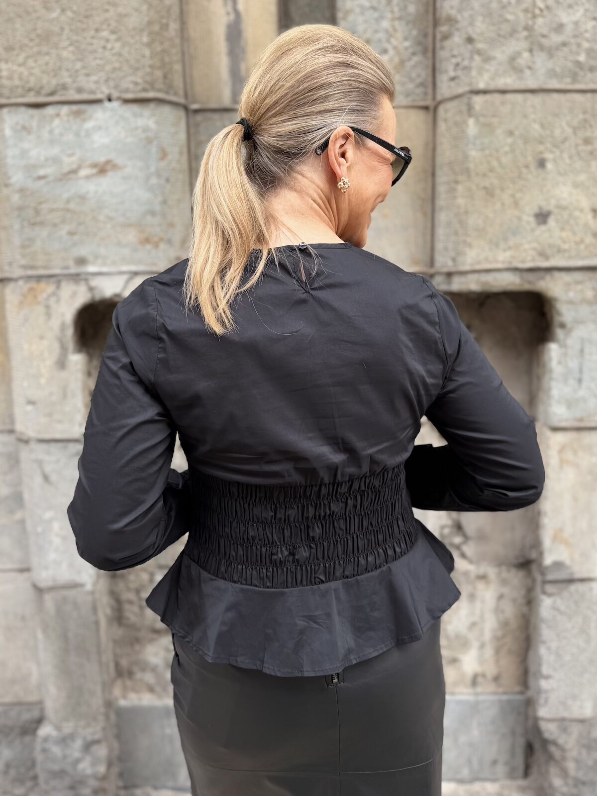 Ajda Antoinett paita; musta - Image 5