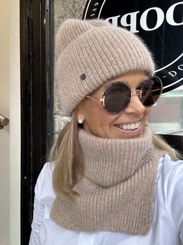 Halla neulepipo: beige