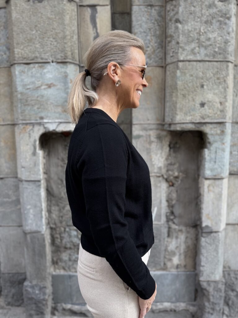 Noelani neuletakki; musta - Image 4