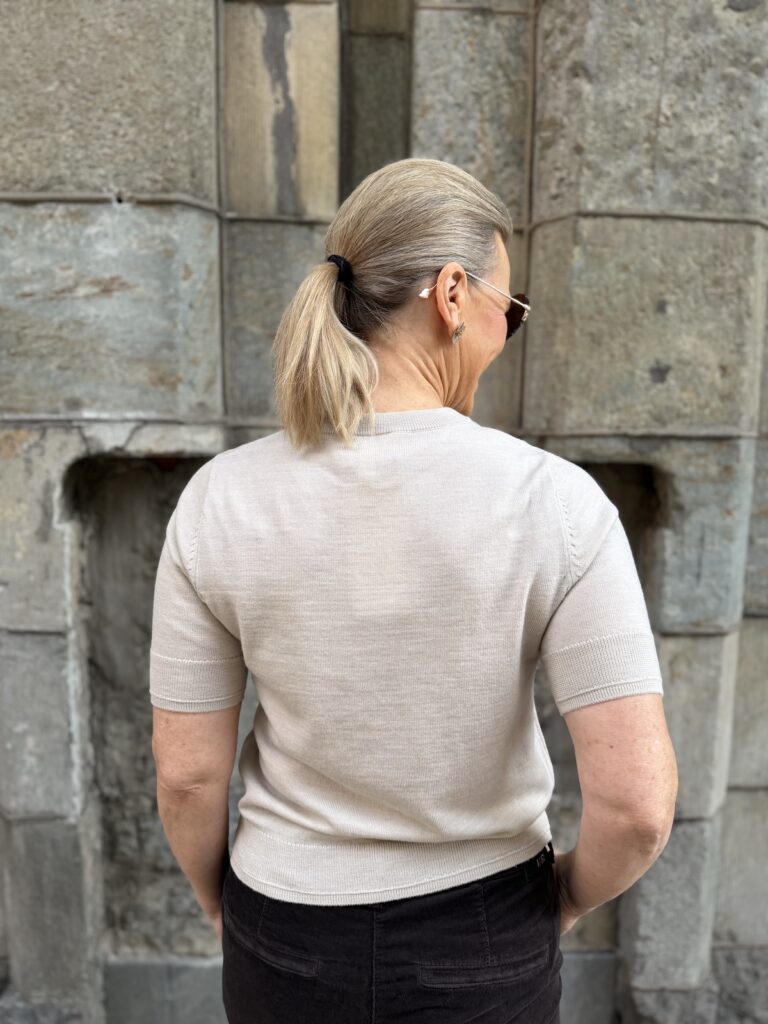 Natanya lyhythihainen neule; natural meleerattu - Image 4