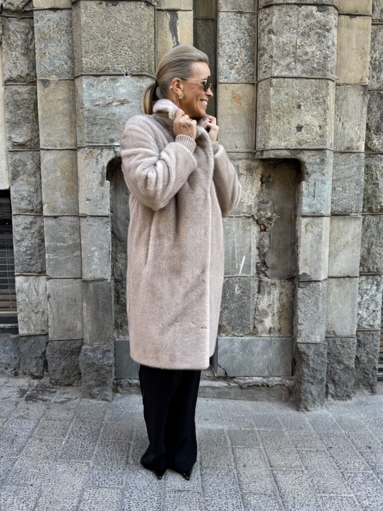 Nilla tekoturkki; beige - Image 4