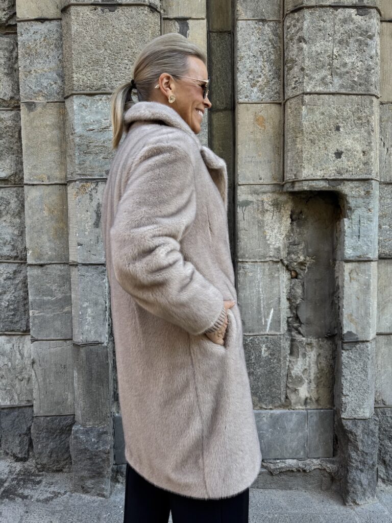 Nilla tekoturkki; beige - Image 3