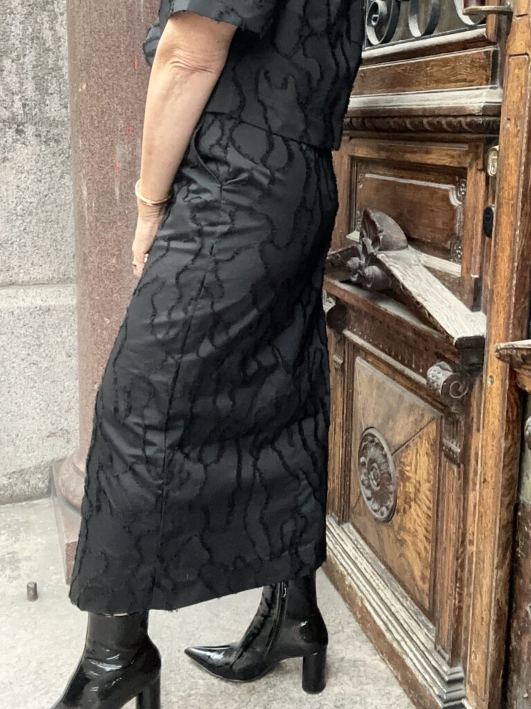 Nadina midihame; musta - Image 3