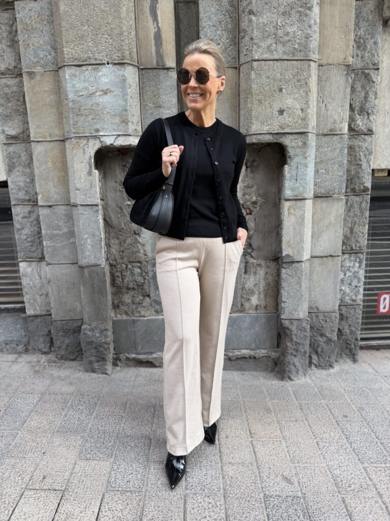 Noelani neuletakki; musta - Image 8