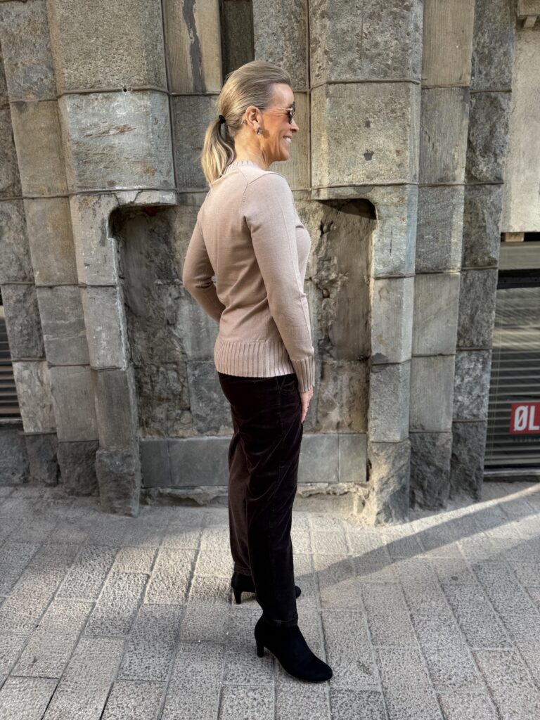 Zaulo v-aukkoinen neule; beige melange - Image 6