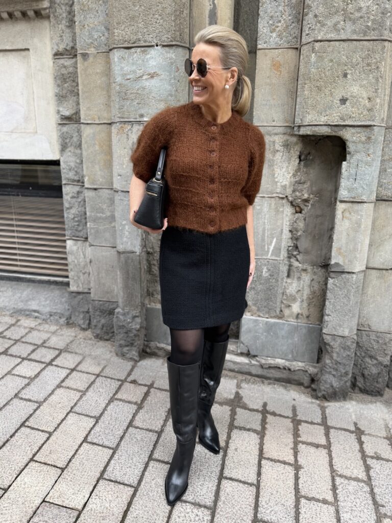Vernona neulejakku; punertavanruskea - Image 6