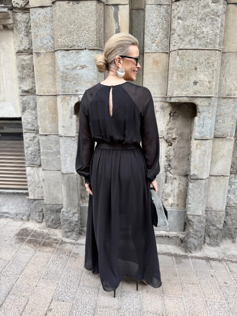 Daria maximekko; musta - Image 6