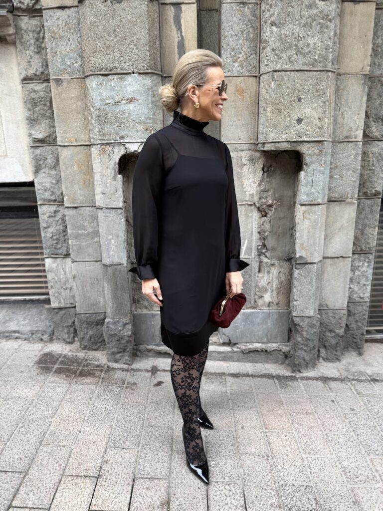 Daria polvimittainen mekko; musta - Image 3