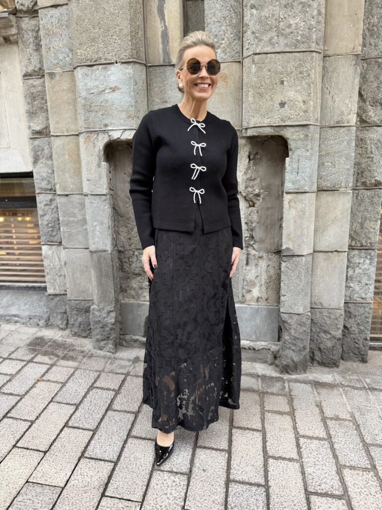 Aisling hihaton midimekko; musta - Image 6