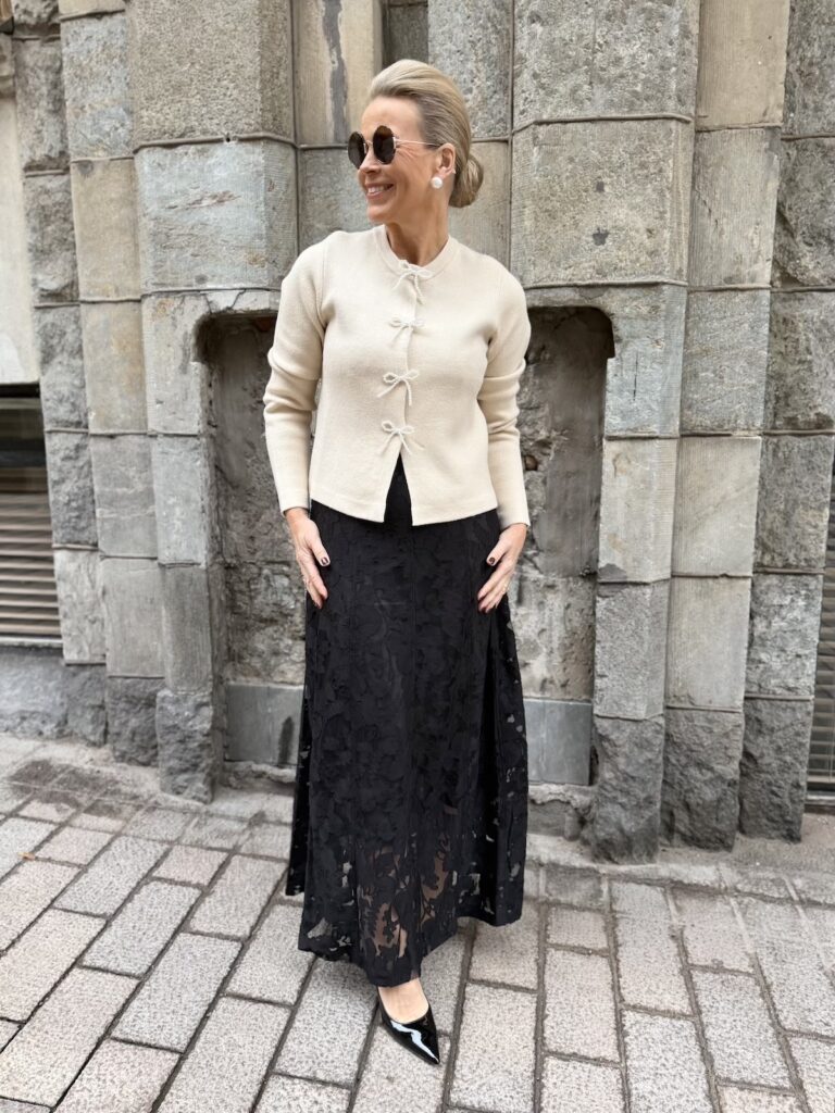 Aisling hihaton midimekko; musta - Image 7