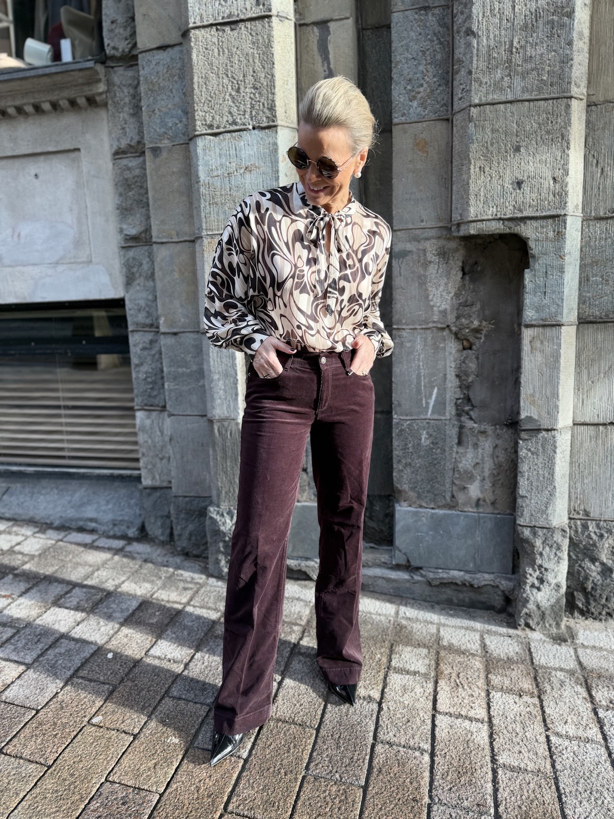 Wide samettihousut 30" ja 32"; smoky purple - Image 6