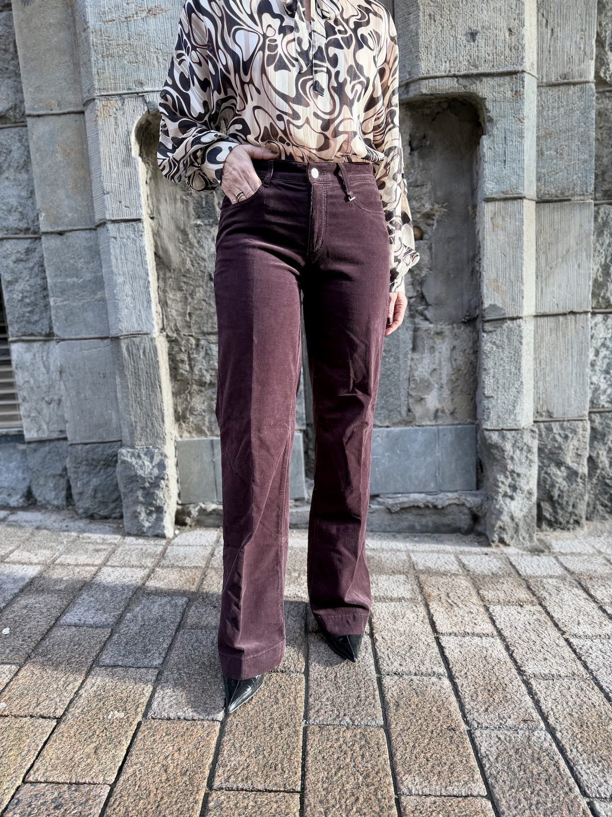 Wide samettihousut 30" ja 32"; smoky purple - Image 5