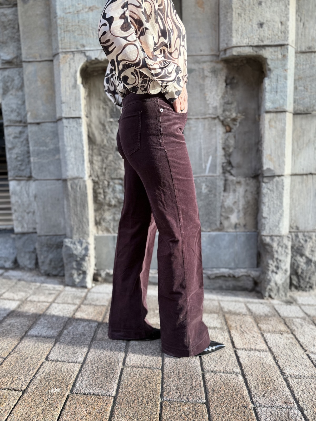 Wide samettihousut 30" ja 32"; smoky purple - Image 3