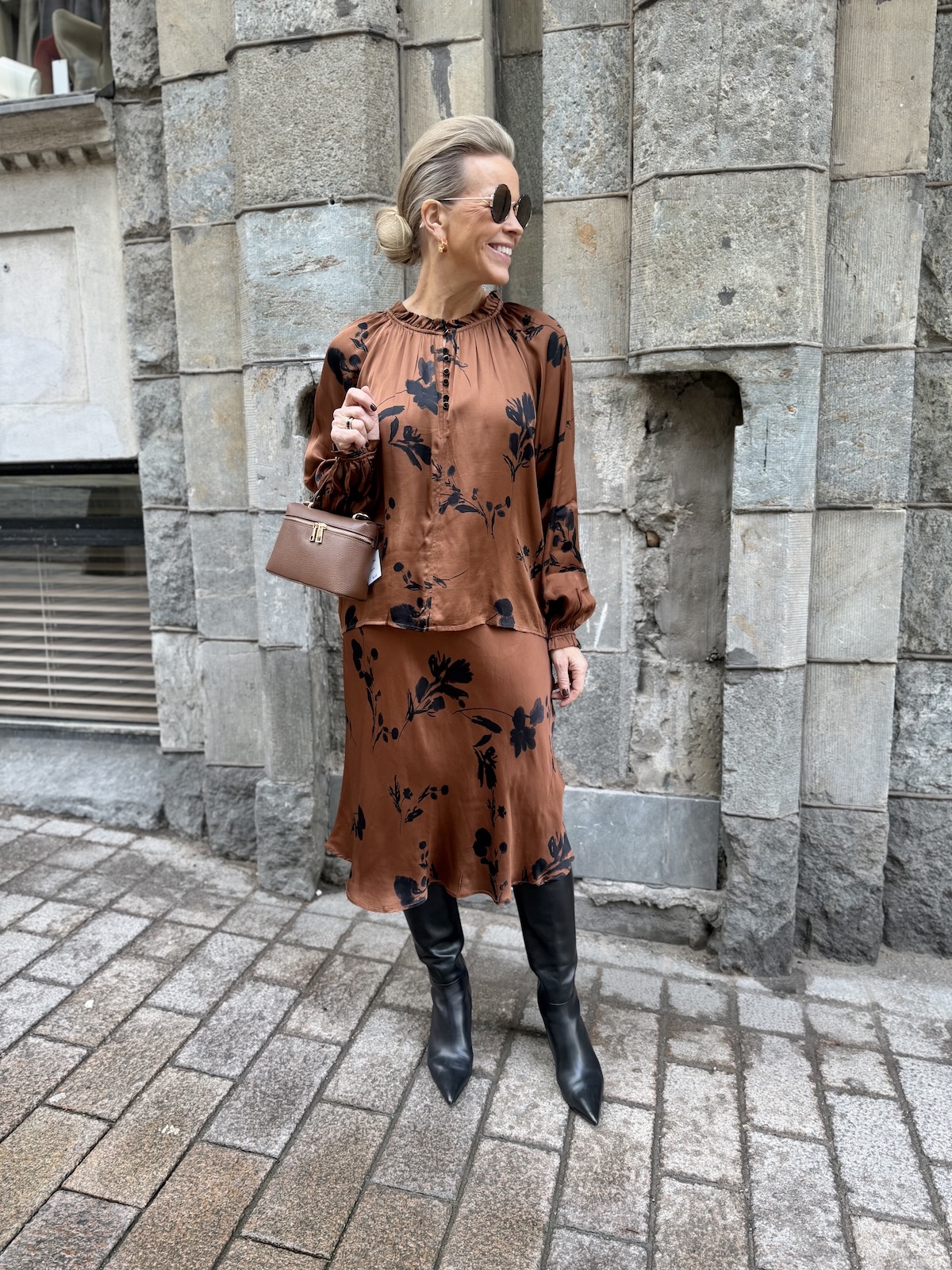 Vanessa paita; punertavanruskea - Image 5